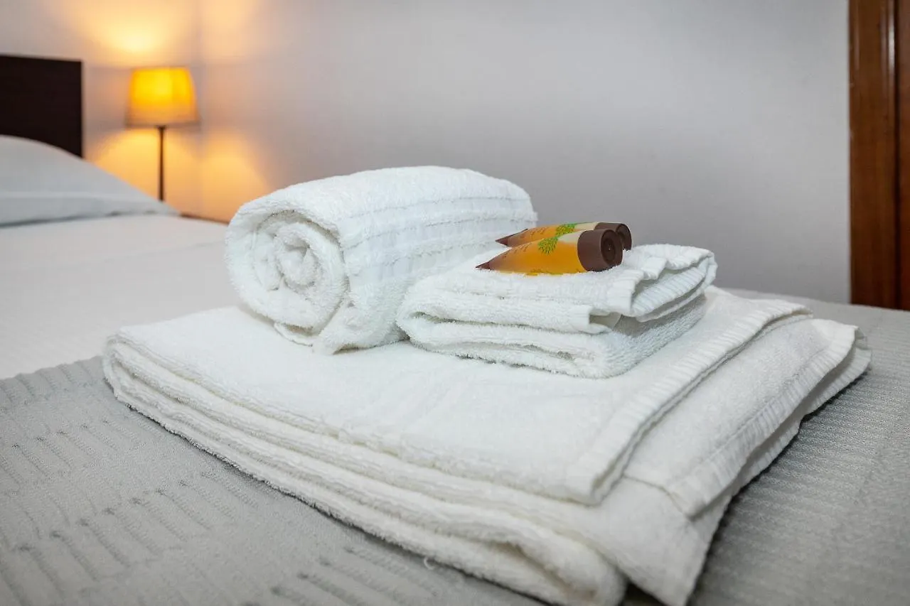 Stesicoro Exclusive Rooms Aeroporto di Catania Fontana Rossa 3*,