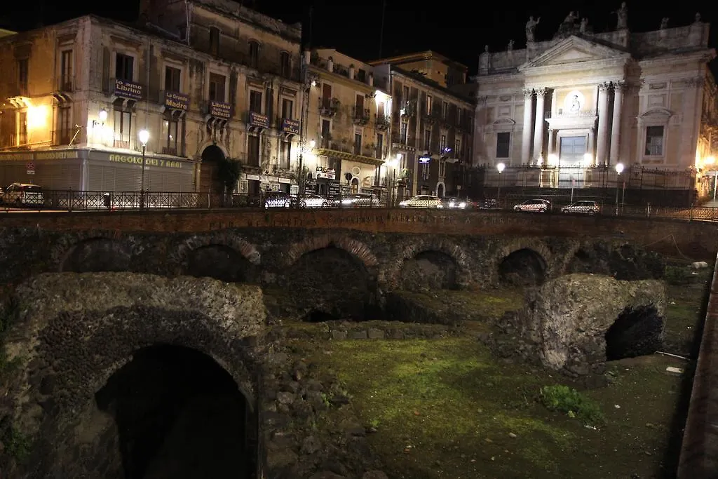 Stesicoro Exclusive Rooms 3*, Catania